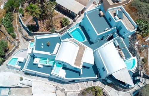 Finikia Villa | Magical Santorini Villa | 1 Bedroom | Premium Private Villa | Beautiful Sea.