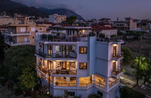 Kiparissia Apartment | Magical Seaside Town Boutique Apts 2