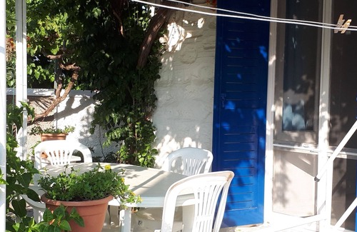 Posidonia House | MAGICAL SYROS-QUEEN OF THE CYCLADES - RELAX IN THE INTENSE BLUE-