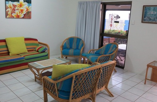 Arcadia House | "MAGNETIC SHORES UNIT 3" in Arcadia