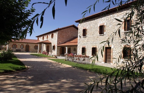 Banos de Valdearados Villa | Magnificent Finca in natural space with all services