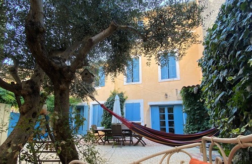 Saint-Laurent-d'Aigouze House | Magnificent village house in the Camargue