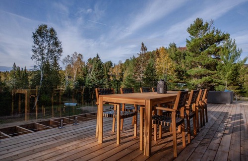 Notre-Dame-de-la-Merci Ski Chalet | Magnificent chalet with a contemporary design: dream location for an unforgettable holiday