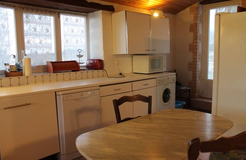 Bagat-en-Quercy Villa | Magnificent gites with swimming pool, sauna and massages, calm and well-being.