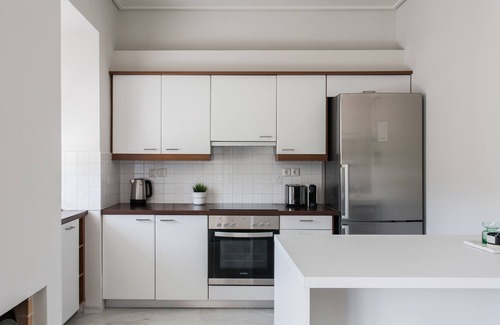 Marousi Apartment | Magnificent 2BR Apartment in Marousi
