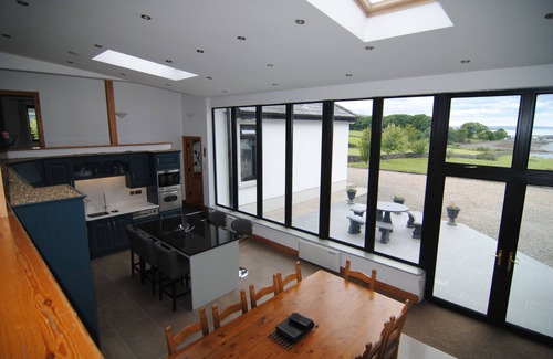 Ballyvaughan House | Magnificent 5 Bedroom House Fronting Onto Shoreline with Wifi