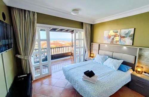 Arguineguin Villa | Magnificent 5-star very large luxury villa sea view jacuzzi and heated pool
