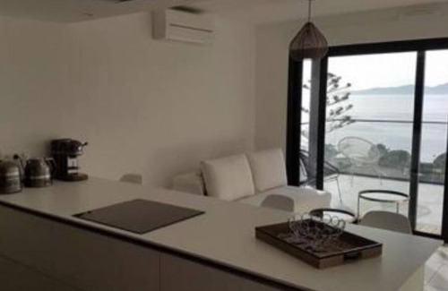 Pietrosella Apartment | MAGNIFICENT APARTMENT WITH SEA VIEW