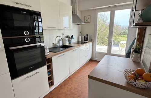 Pouldreuzic House | Magnificent Breton house for 10 people on the seafront