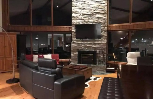 Bromont Ski Chalet | Magnificent chalet for rent