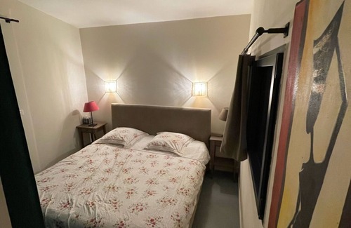Grimaud Ski Chalet | Magnificent chalet in the heart of nature for 4 people.