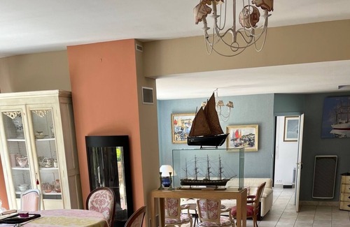 Pluneret House | Magnificent character residence with private pontoon