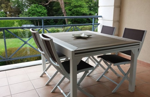 La Baule-Escoublac Apartment | MAGNIFICENT T2 STANDING RESIDENCE - HEATED POOL - LARGE TERRACE