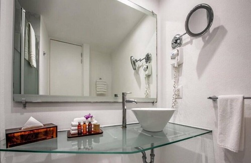 Marina Mazatlan Hotel | Magnificent Junior Suite with a short Walk to Beach in Mazatlan
