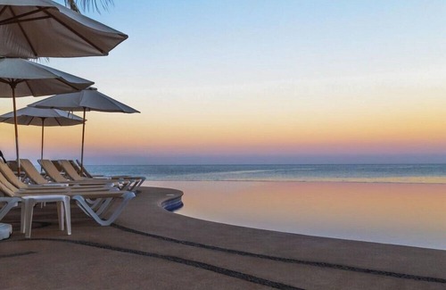 Marina Mazatlan Hotel | Magnificent Junior Suite with a short Walk to Beach in Mazatlan