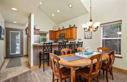 Rockaway Beach House | Magnificent Lakeshore Escape, Private Dock, Hot Tub, Pet Friendly, BBQ, Fire-Pit, Short Walk 2 Beach