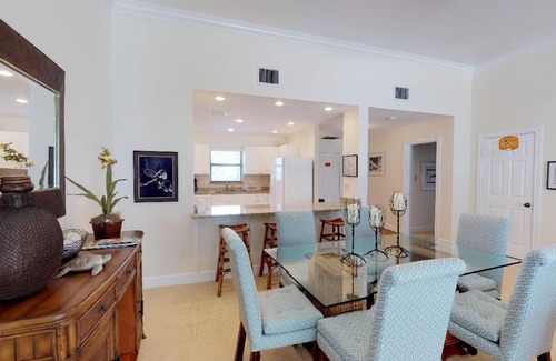 Seven Mile Beach Condo | Magnificent Ocean Views from this 3rd Floor Penthouse- 4 Br/4 Baths - TIC