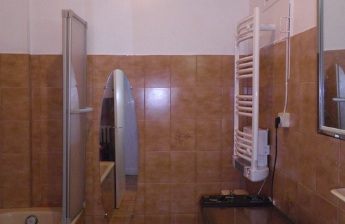 Juan-les-Pins Apartment | Magnificent sea view Comfort. Conditioning. 50 m from the beach. Wifi and Freebox