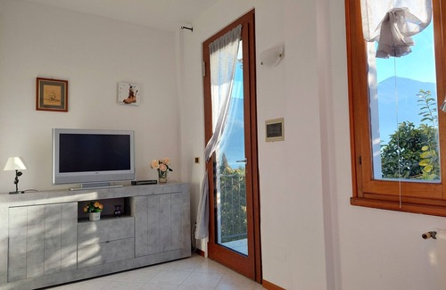 San Siro Apartment | Magnificent Sofia apartment overlooking Lake Como CIR 013248 CNI 00017