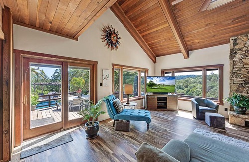 Forestville Villa | Magnificent Sonoma Farm House - 4-5 bedrooms, pool, hot tub, Vineyard, working farm - pick your own fresh fruit,