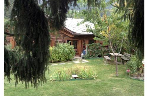 Antey-Saint-Andre Villa | Magnificent spacious 4 bedroom mountain chalet with spa