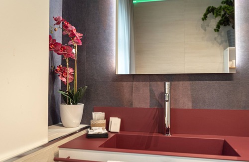 Rivotorto Apartment | Magnificent suite with king-size bed/hydromassage