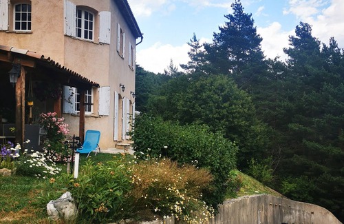 Soleilhas Villa | Magnificent upstairs villa 140m2 a haven of peace to escape and recharge your batteries