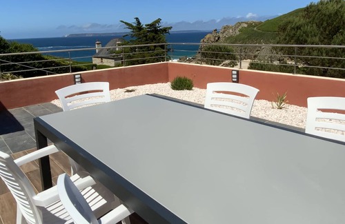 Beuzec-Cap-Sizun House | Magnificent Villa facing the beach of Pors Peron