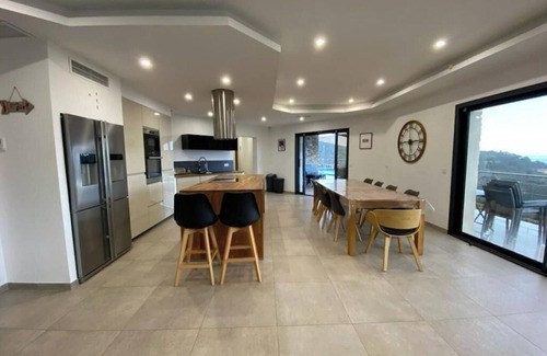 Tarcu Villa | MAGNIFICENT VILLA 350 M2-MOUNTAIN SEA VIEW 10 to 20 pers Prox. Ste Lucie P-Vecchio
