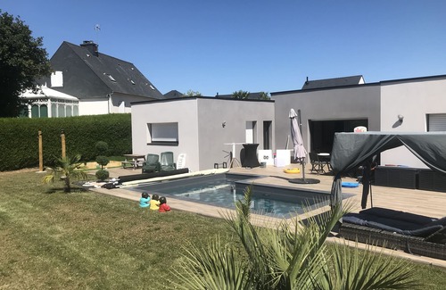 Saint-Ave Villa | Magnificent villa with heated pool, 15' from beaches, 5' from vannes