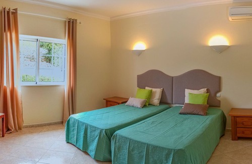 Parragil Villa | Magnificent Villa with Panoramic Sea View 10 minuts from Falésia Beach Vilamoura