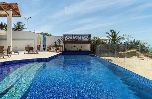 Jacauna Villa | Magnificent villa with swimming pool and direct access to the beach