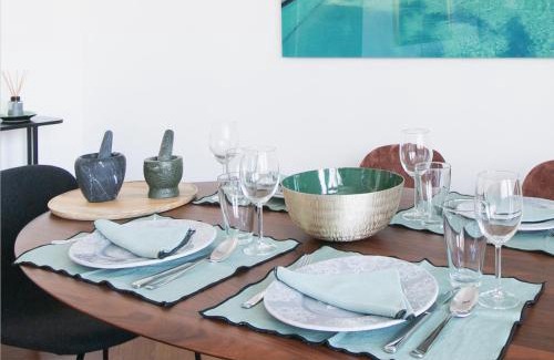 Champs-Elysees Apartment | Magnificient 2 Bedrooms with terrace next to champs-elysées - PC62B