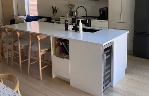 Montreal Apartment | Magnifique Appartement Près de Leau , Verdun