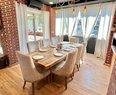 Tarascon Apartment | Magnifique loft atypique