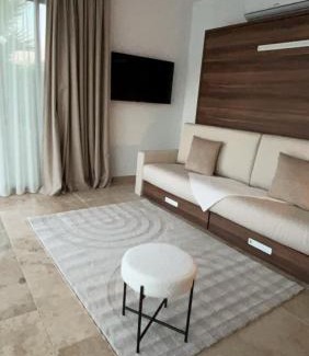 Arles Apartment | Magnifique studio avec piscine