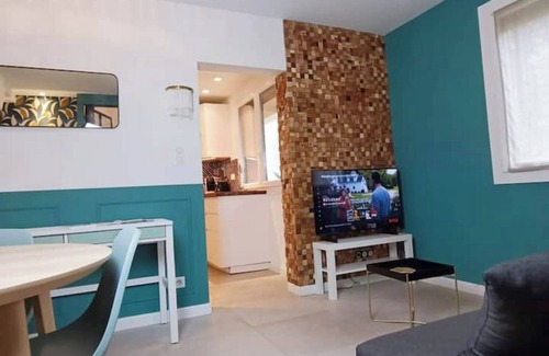 Quartier Administrations Apartment | Magnifique T2 à 5 min à Pieds des Arènes de Nîmes