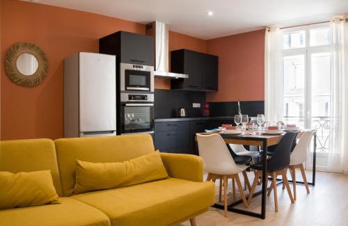 Rochefort Apartment | Magnifique T3 totalement rénové, hypercentre Rochefort, arrivée autonome !