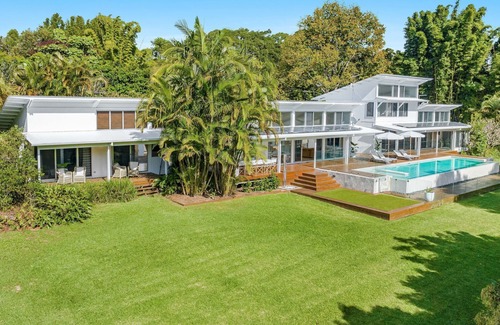 Ewingsdale House | Magnolia, A Luxury Ewingsdale Escape with Pool & Guest House by Belle Escapes Byron Bay