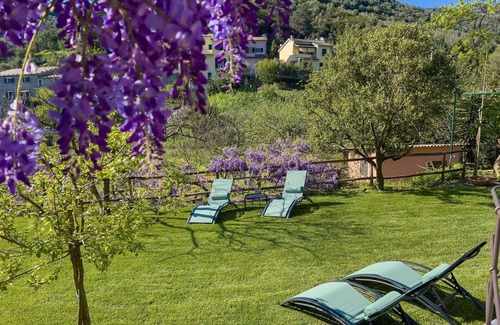 Levanto Apartment | "MAGNOLIA" - Apartment on the ground floor, with veranda.