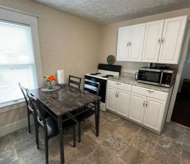 Lansing Apartment | Magnolia APT 2
