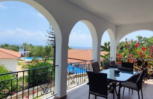 Pylos-Nestoras Apartment | MAGNOLIA by AROKARIA APARTMENTS - 50 meters from the sea