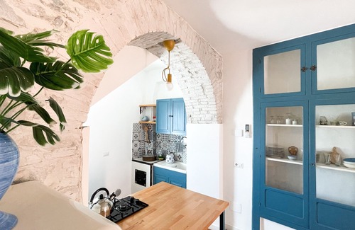 Calitri Villa | Magnolia House 42 in historic center free parking