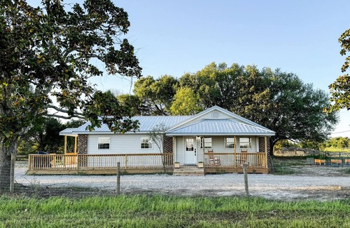 Elberta House | Magnolia House - A Pet Friendly Working Farm