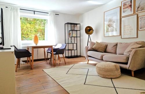 Untermberg Apartment | Magnolia: Moderne, voll möblierte Wohnung