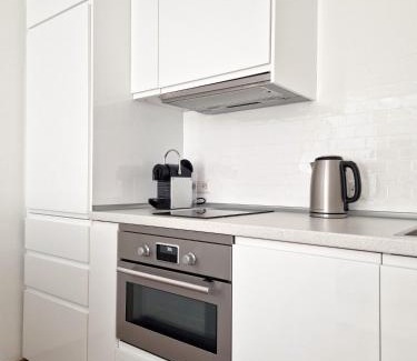 Untermberg Apartment | Magnolia: Moderne, voll möblierte Wohnung