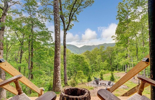 Robbinsville Cabin | Magnolia Ridge - Free Whitewater Rafting - Secluded Luxury - Modern AND Rustic