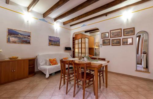 Alghero City Centre Apartment | Magnolia - Vicolo 40