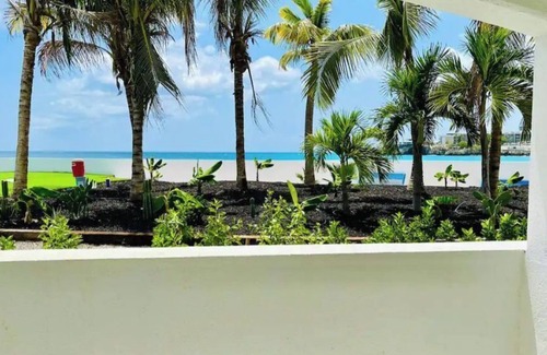 Maho Condo | Maho Oceanfront Luxe: Modern and Spacious Condo