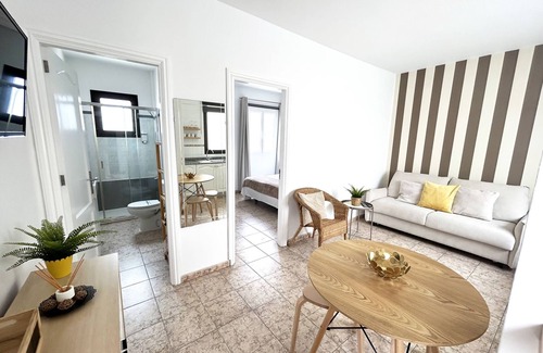 Arrecife Apartment | Mahostly Apartment Comillas SH